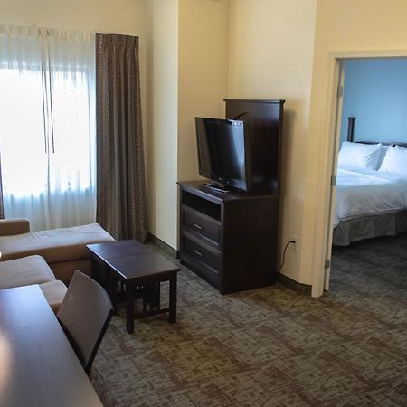 Staybridge Suites Minot By Ihg Eksteriør bilde