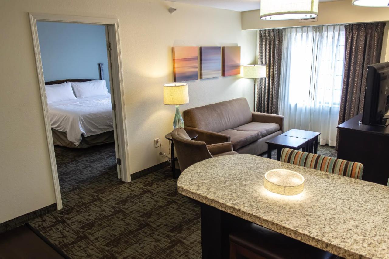Staybridge Suites Minot By Ihg Eksteriør bilde