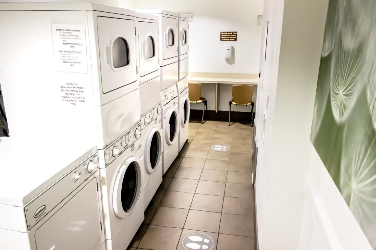 Staybridge Suites Minot By Ihg Eksteriør bilde