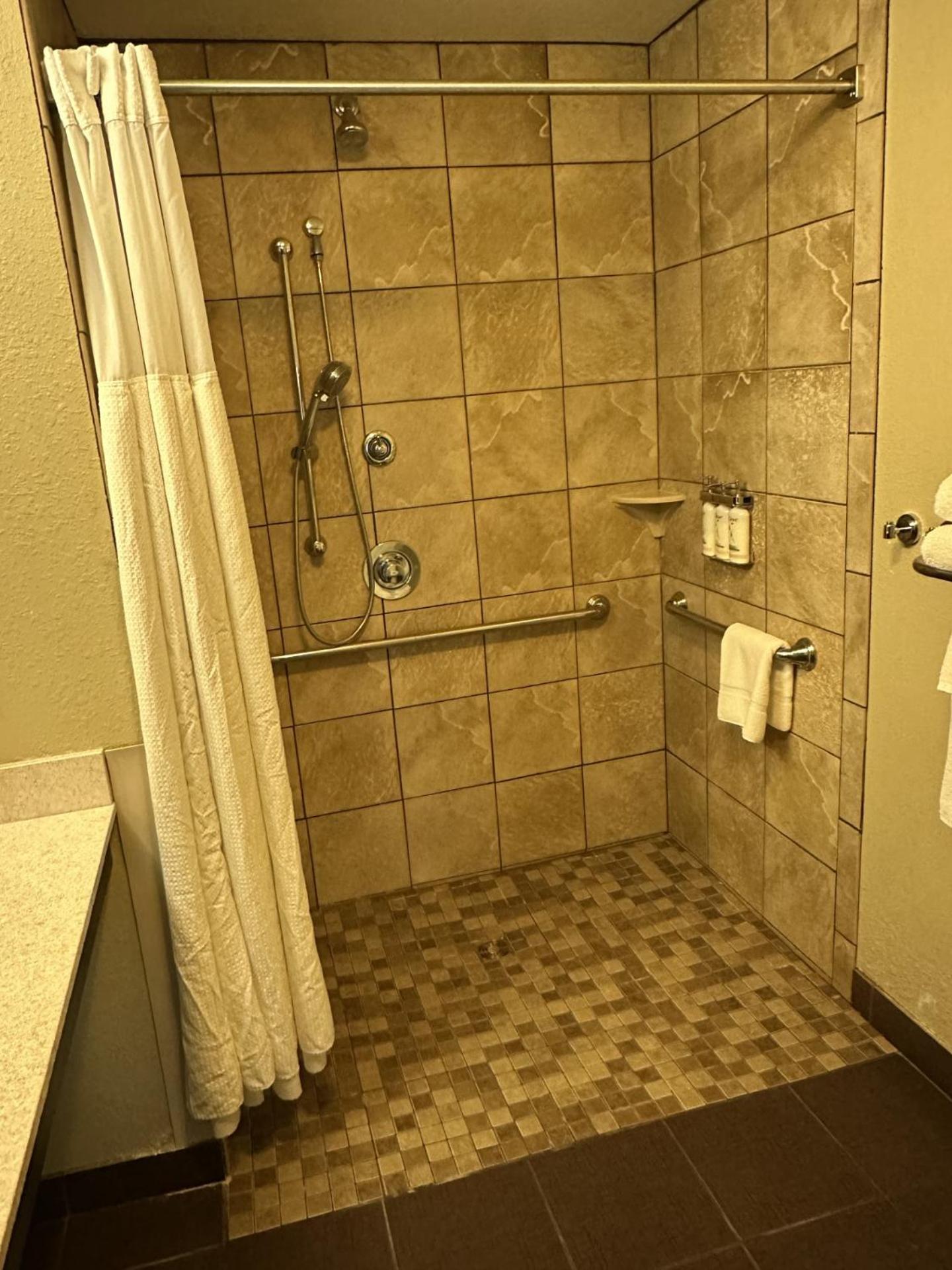 Staybridge Suites Minot By Ihg Eksteriør bilde