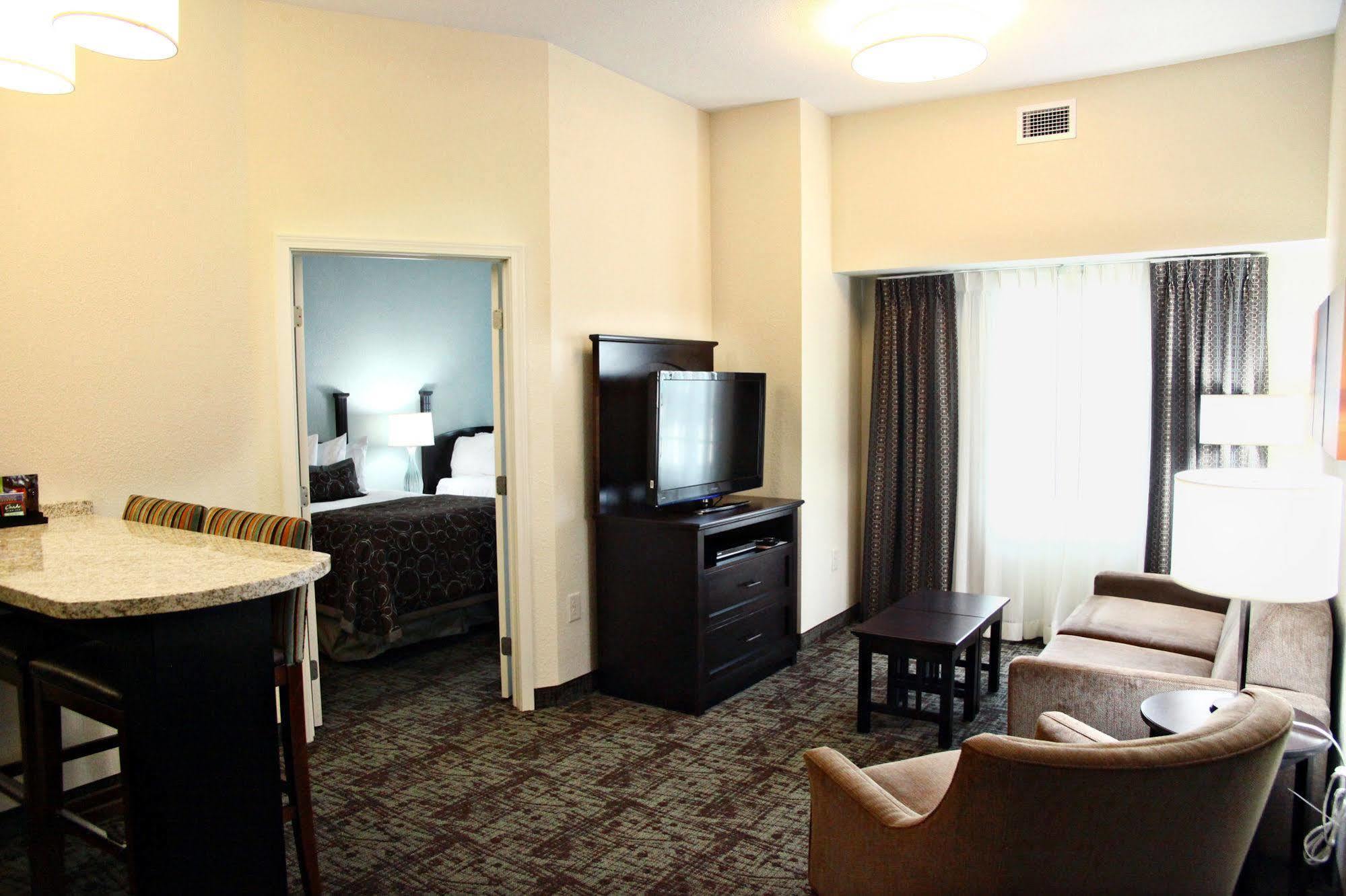 Staybridge Suites Minot By Ihg Eksteriør bilde