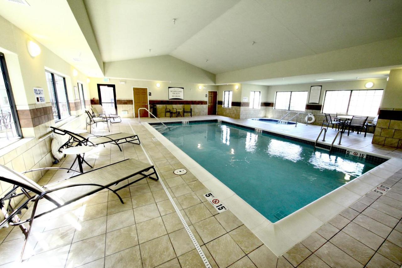 Staybridge Suites Minot By Ihg Eksteriør bilde