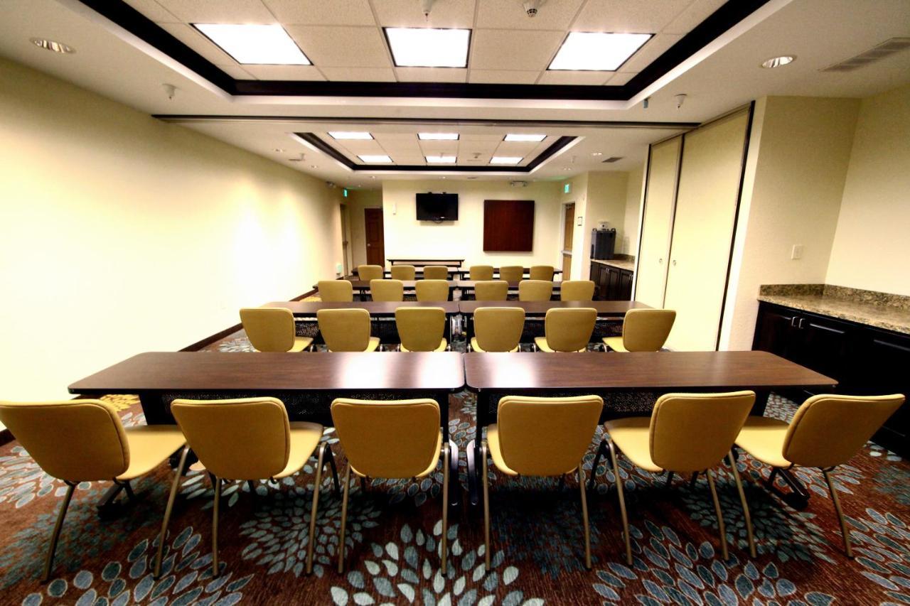 Staybridge Suites Minot By Ihg Eksteriør bilde