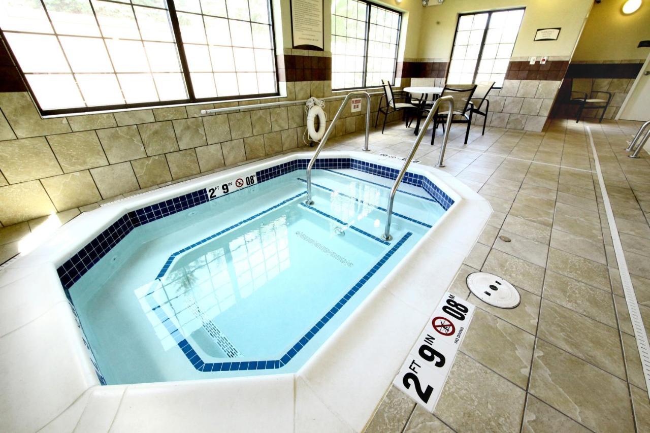 Staybridge Suites Minot By Ihg Eksteriør bilde